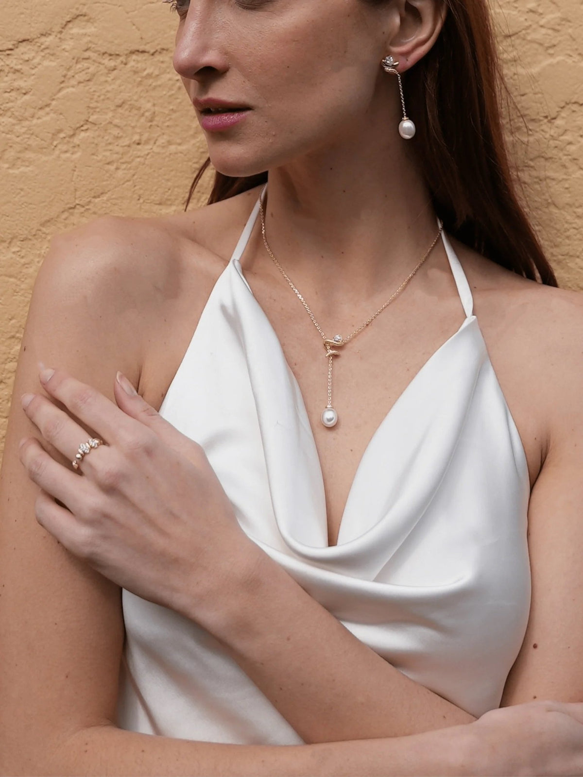 The Tidal Light Necklace: Elegance Inspired by the Ocean - Orange Cube