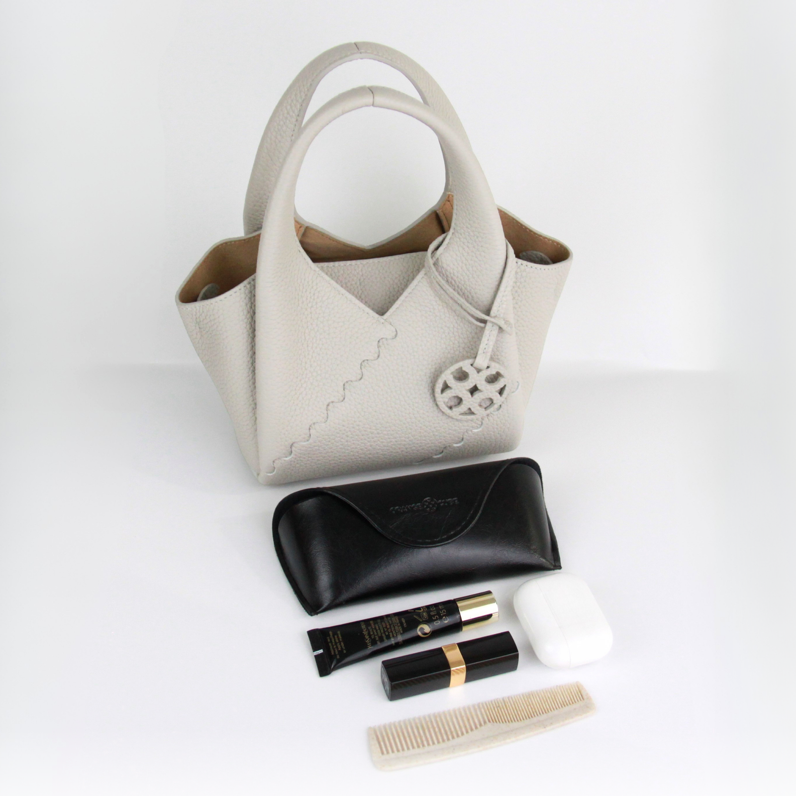 What fits inside Everyday Urban Tote - Lunar Grey