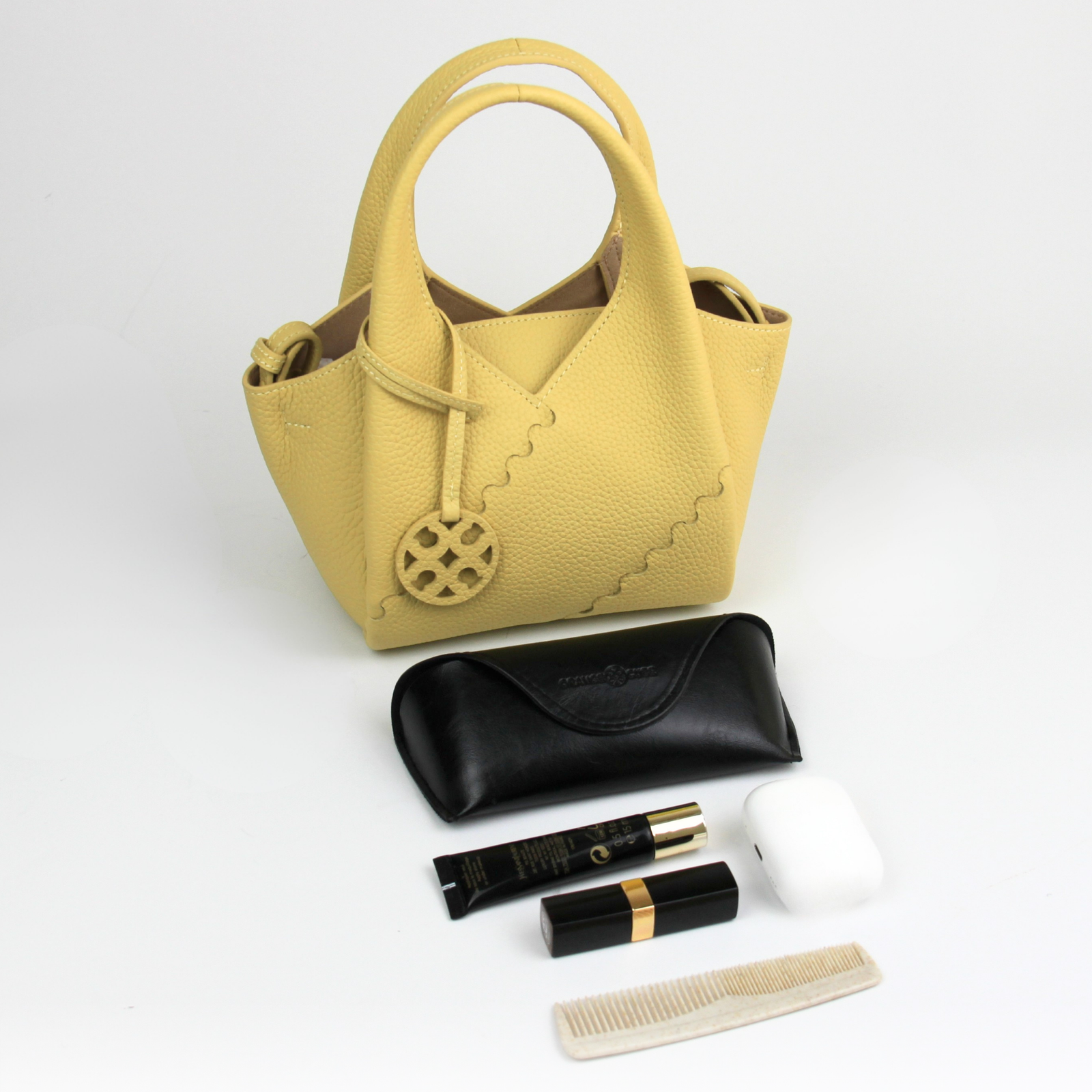 What fits inside Everyday Urban Tote - Yellow