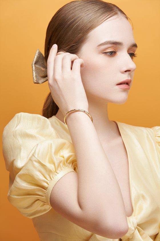 Scattered Bangle - Small - Bracelet | Orange Cube