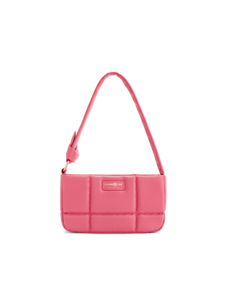 square-stitch-cushion-shoulder